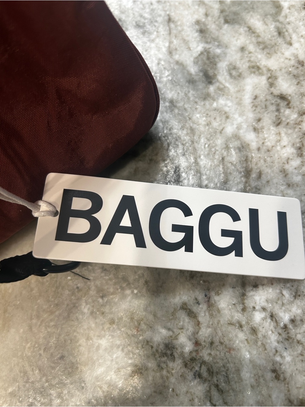 BAGGU Maroon Shoulder Bag - Picture 2 of 12